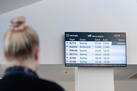 Arrivals & Departures | FlyAlbury